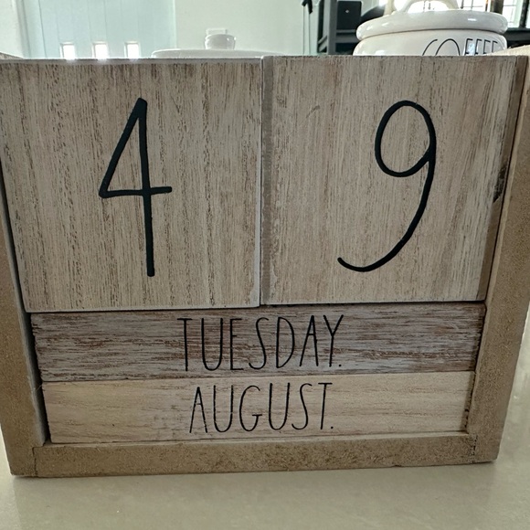 Rae Dunn Other - Rae Dunn calendar